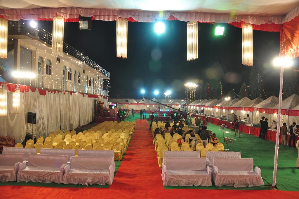 Hotel Fabexpress Landmark Awadh Lucknow Esterno foto