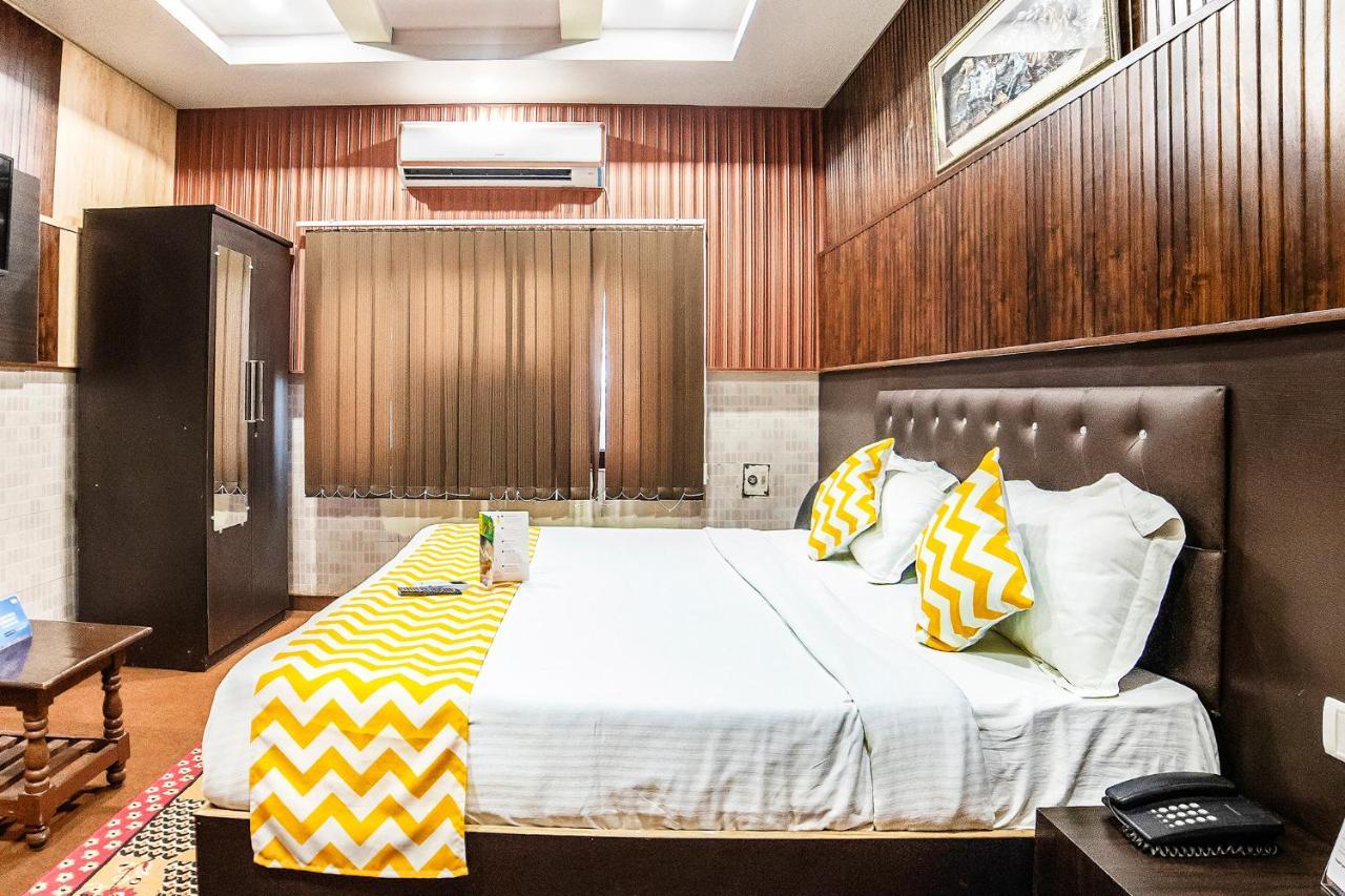 Hotel Fabexpress Landmark Awadh Lucknow Esterno foto